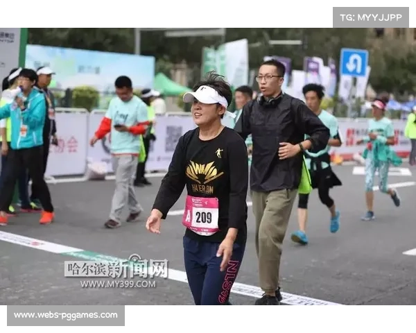 马拉松跑后切勿立即坐下或大口喝冰水,健康恢复指南 马拉松跑后切勿立即坐下或大口喝冰水,健康恢复指南